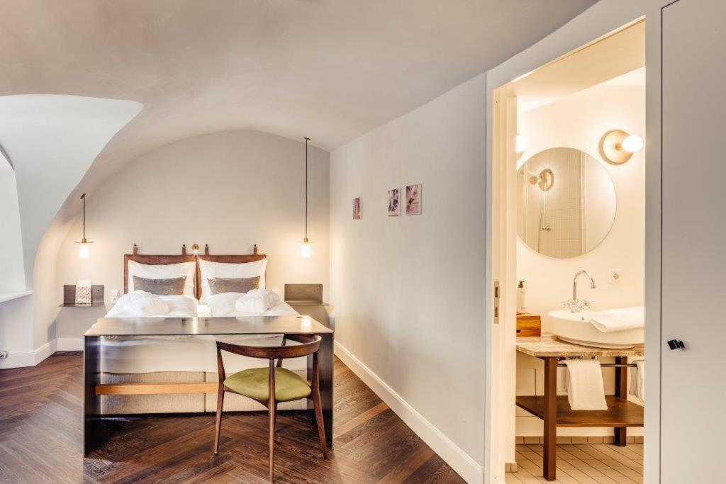 Boutique Hotel das TSCHOFEN Appartements Bludenz Extérieur photo